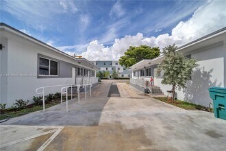 Building Photo - 3737 NW 20th Ave Building Photo - 3737 NW 20th Ave