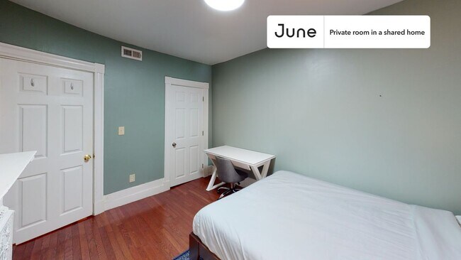 Foto del edificio - Room in Shared 7 bed/2 bath home in Allston