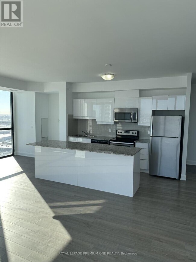 Photo du bâtiment - 2910 Hwy 7