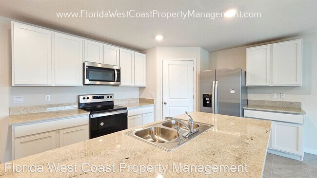 Foto del edificio - 4 br, 2 bath House - 5527 Flagstone Trl