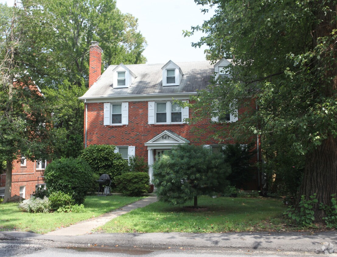 Building Photo - 8417 Flower Ave