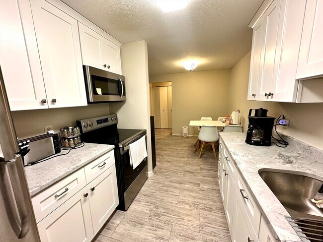 Foto del edificio - 52 Silver Hill Ln