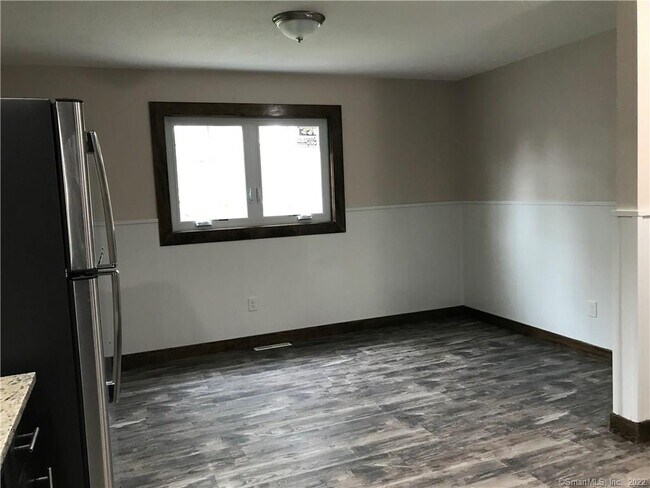 Foto del edificio - 260 Edgemoor Rd