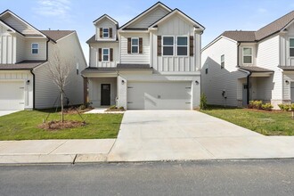 Building Photo - 2117 Firelight Wy