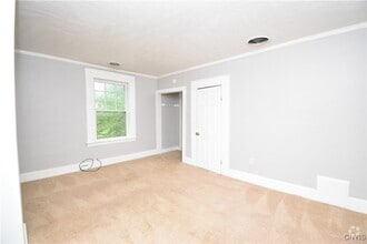 Building Photo - 317 Clay St