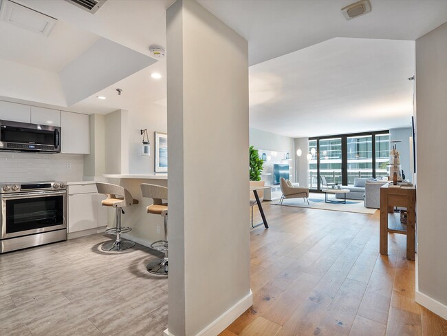 Foto del edificio - 9455 Collins Ave