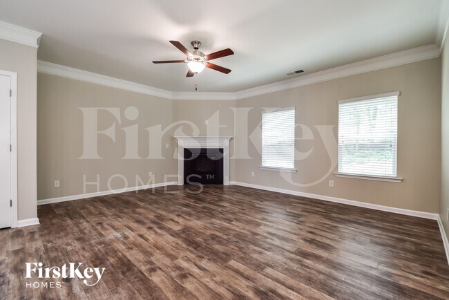 Foto del edificio - 230 Hickory Cmns Wy