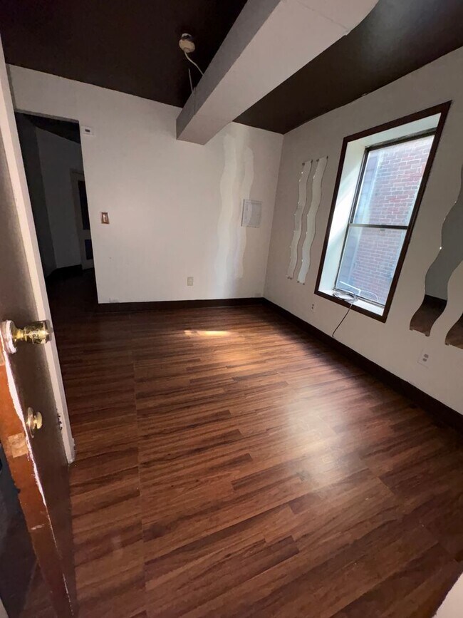 Foto del edificio - 4835 N Broad St