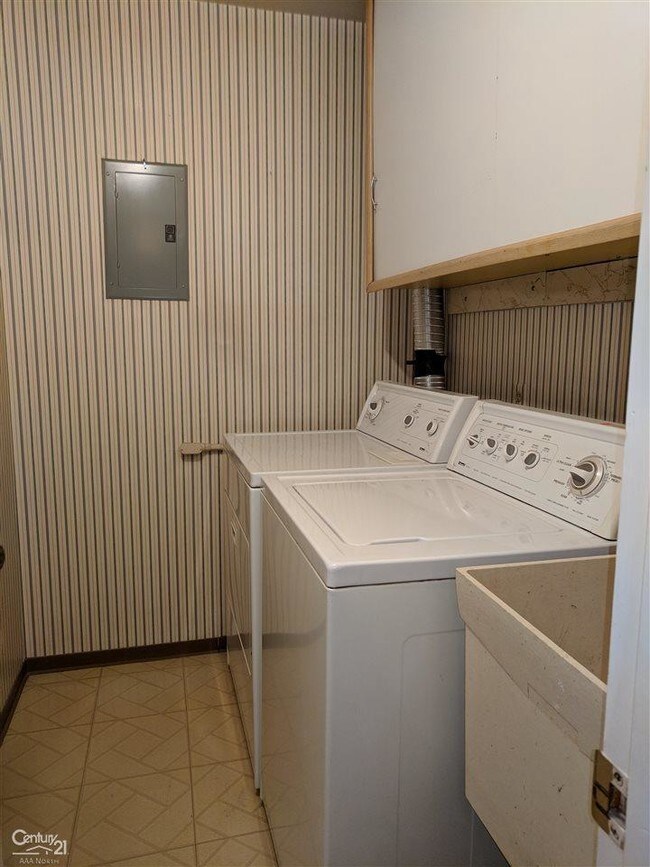 Foto del edificio - 24706 Meadow Ln