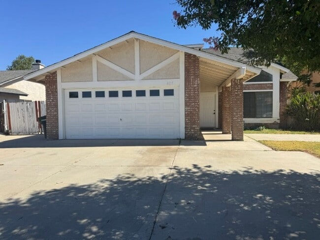 Building Photo - 409 Wimbledon Dr