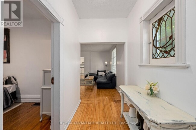 Building Photo - 110 Marley Pl