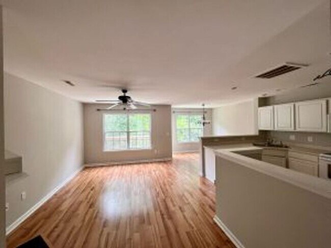 Foto del edificio - Persimmon Hill Haven