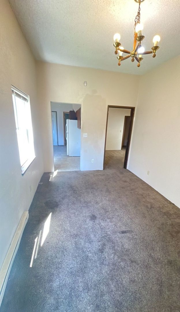 Building Photo - PRELEASING NOW! Available early September  2025 - 4 Bed/1.5 Bath