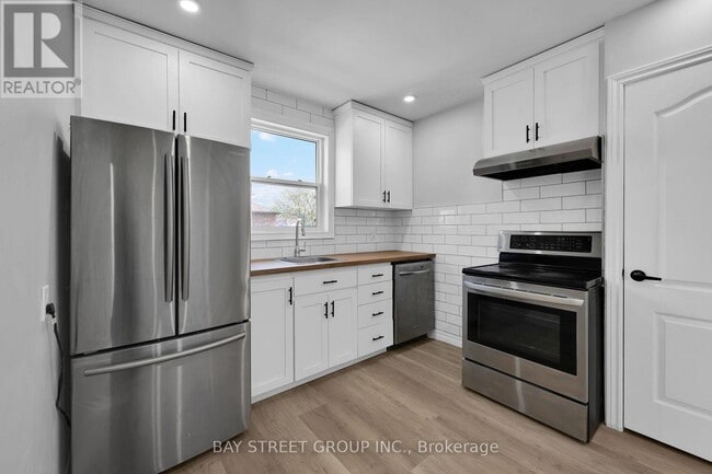Building Photo - 177 E 31st St