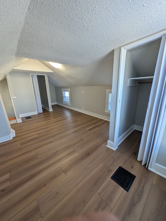 Foto del edificio - 466 Main St