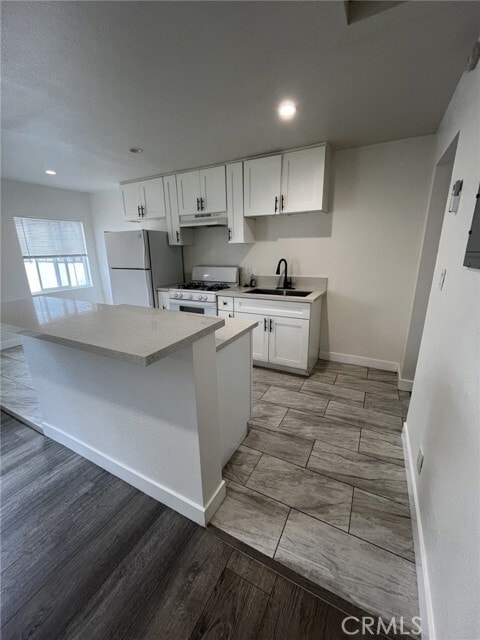 Building Photo - 4518 Normandie Ave