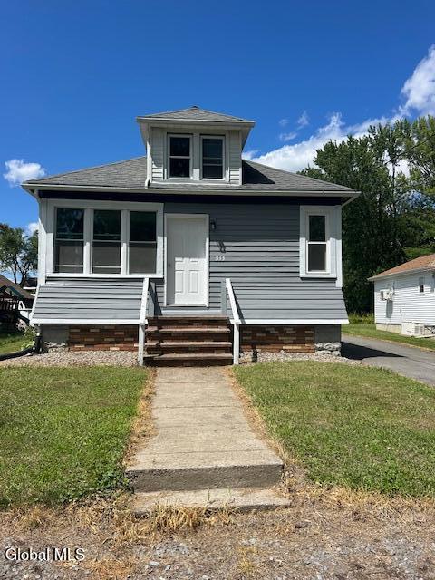 Building Photo - 313 Butterfield Ave