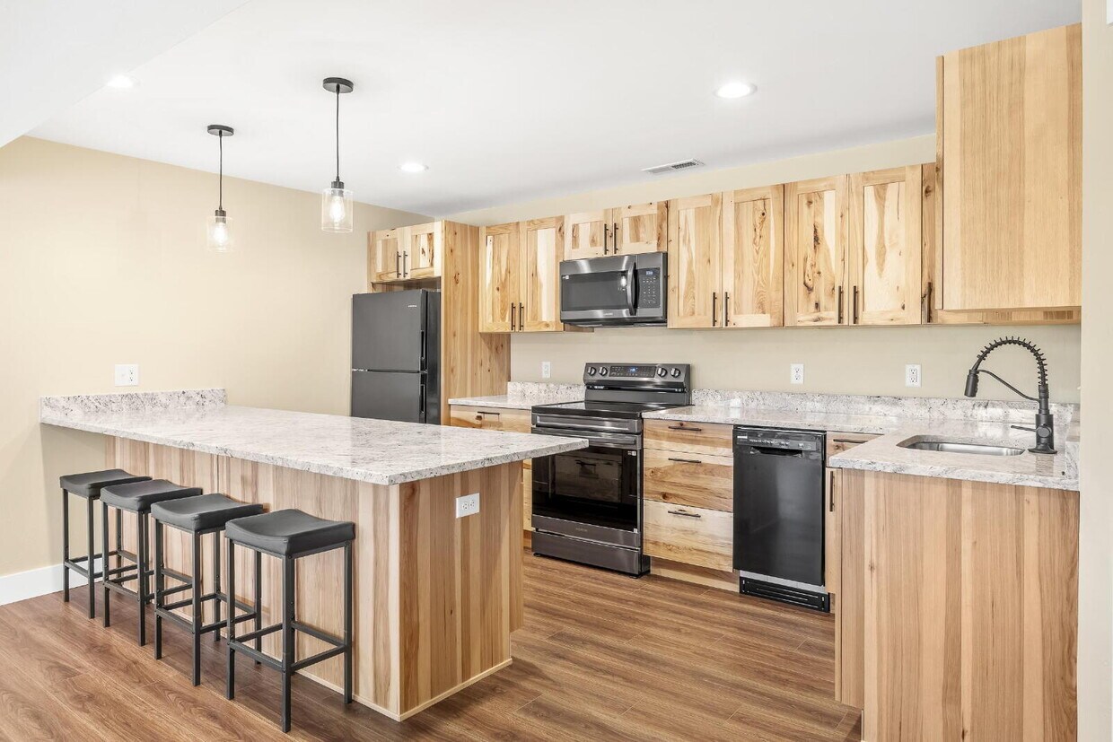 Foto principal - Hillside Hideaway in Historic Virginia Cit...