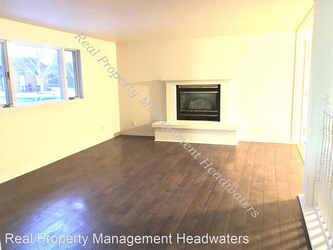 Building Photo - 3 br, 2.5 bath House - 1560 Williamsburg Road