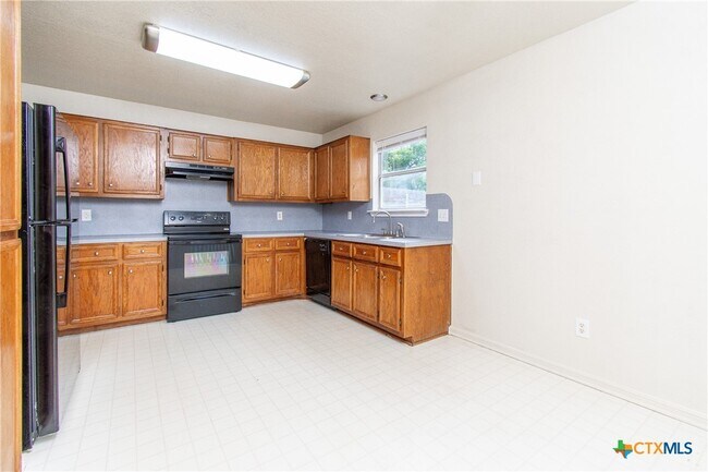 Building Photo - 405 Deloris Dr