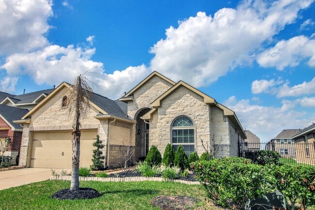 Building Photo - 3826 Pantano Ct