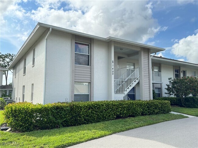 Foto del edificio - 1490 Churchill Cir