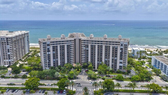 Foto del edificio - 4900 N Ocean Blvd