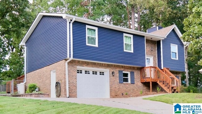 Building Photo - 1248 MacQueen Dr