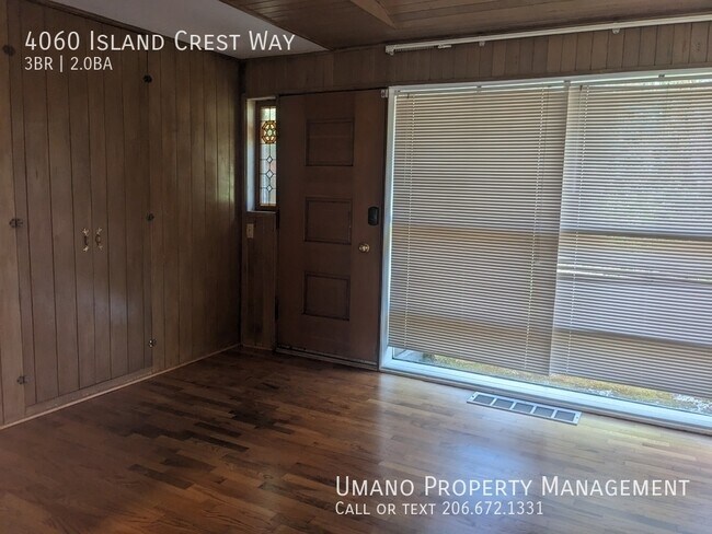Foto del edificio - 4060 Island Crest Way