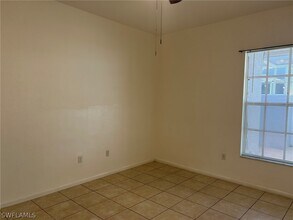 Building Photo - 3841 Schoolhouse Rd E