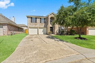 Building Photo - 8338 Loetsch Ridge Way