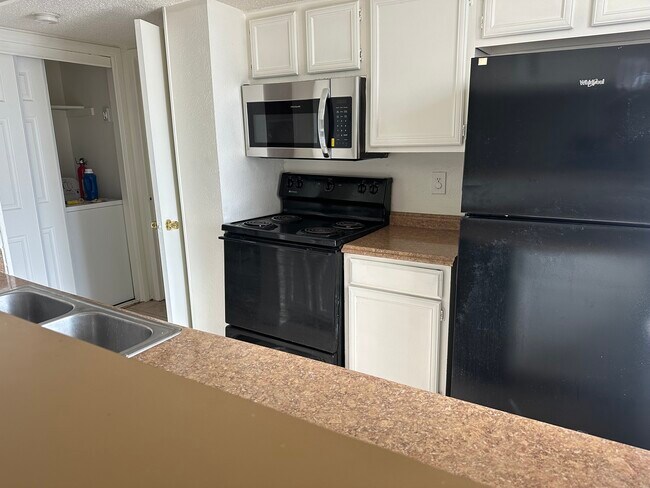 Building Photo - 9170 Forest Ln
