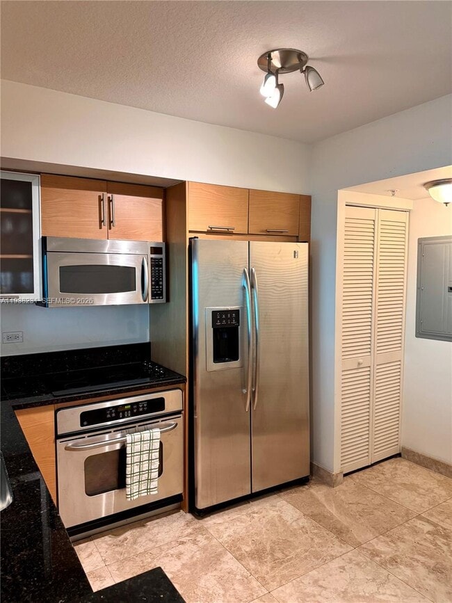 Building Photo - 31 SE 5th St