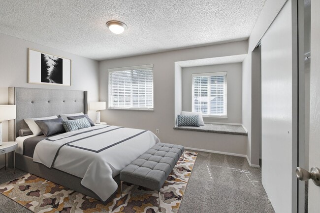 Building Photo - Madrona Estates Townhomes