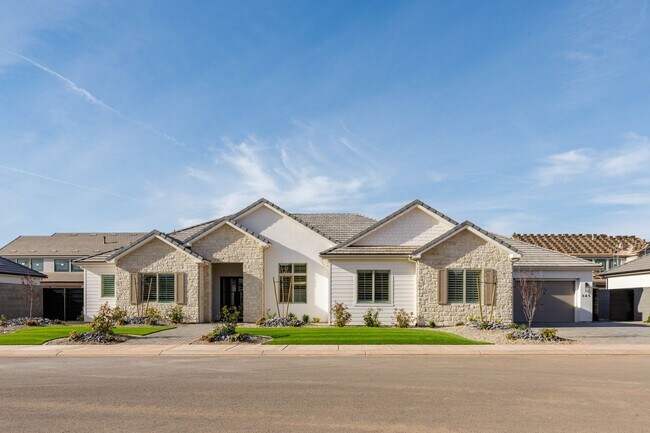 Foto del edificio - Beautiful single story with 4 bedrooms close to Crimson High School