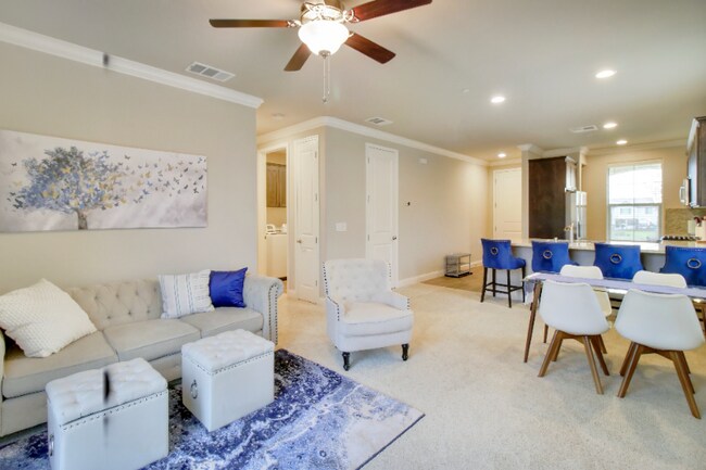 Foto del edificio - 613 Morning Glory Cir