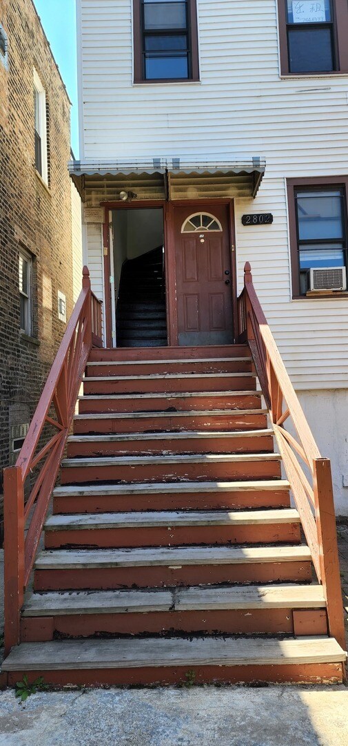 Foto del edificio - 2802 S Lowe Ave