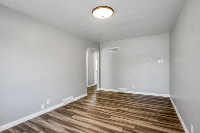 Foto del edificio - 1917 7th Ave