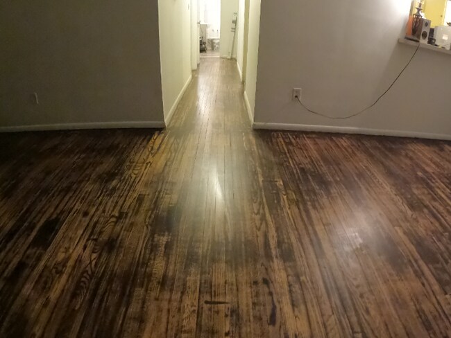 Foto del edificio - 9390 Appleton Ave