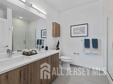 Foto del edificio - 2000 Schindler Dr