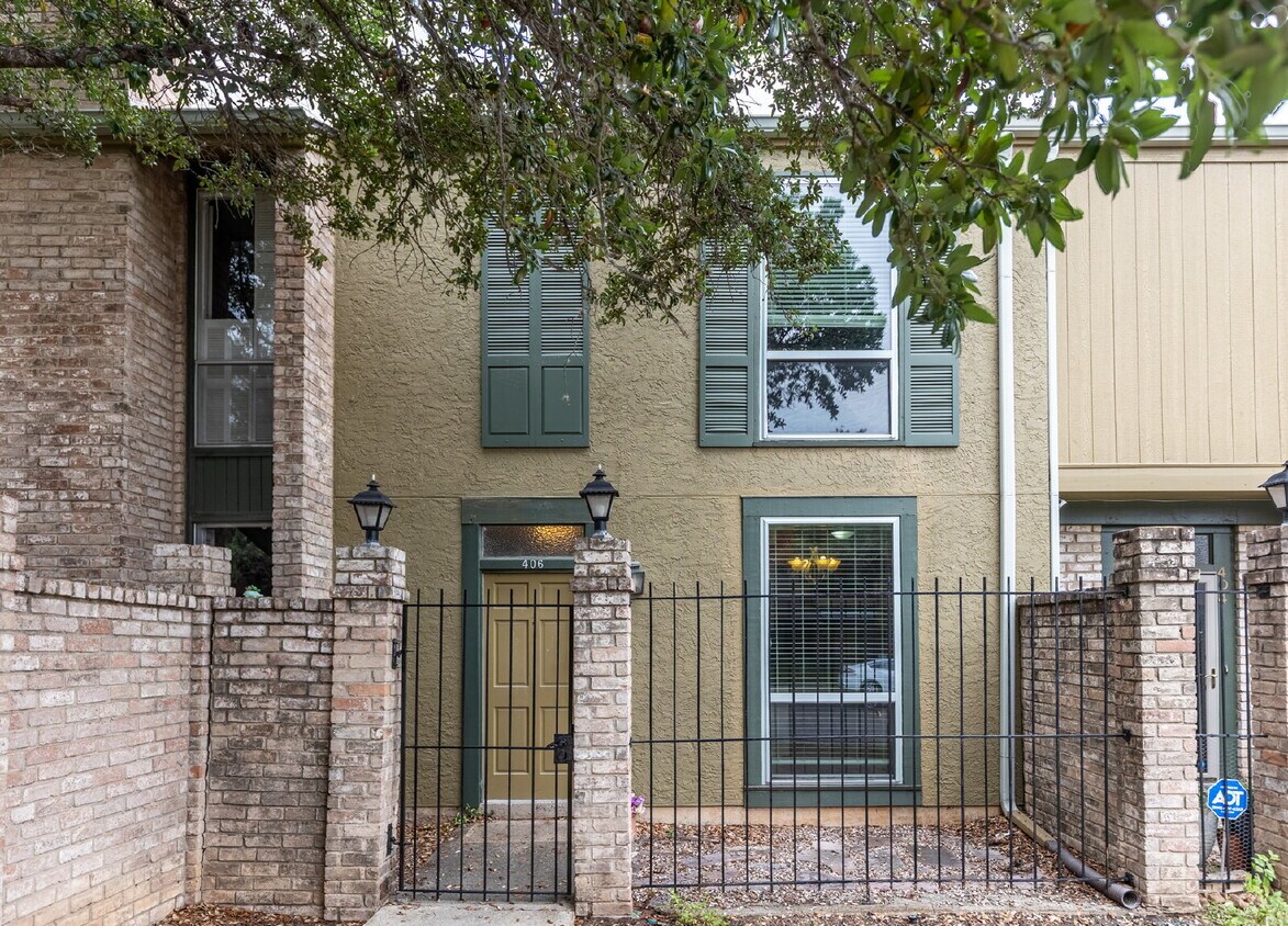 Foto principal - 3678 Hidden Dr