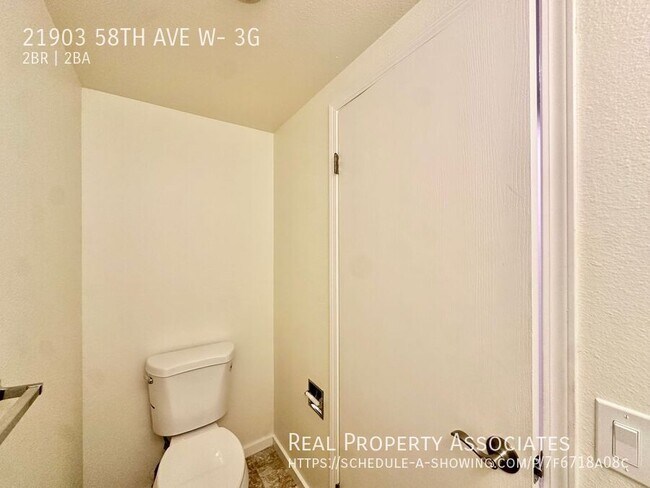 Foto del edificio - 21903 58th Ave W