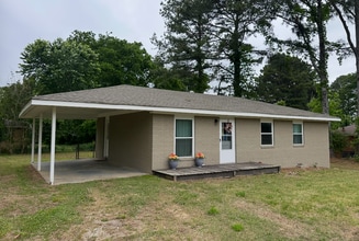 Building Photo - 7929 CR 41