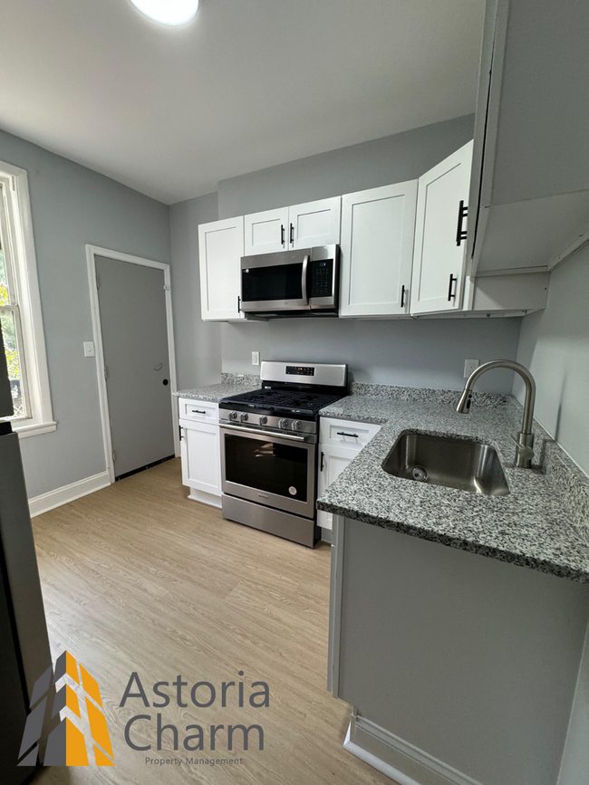 Foto del edificio - Newly Renovated 3BD/1.5BA townhome in Balt...