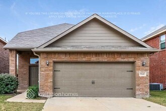 Building Photo - 5548 Thunder Bay Dr