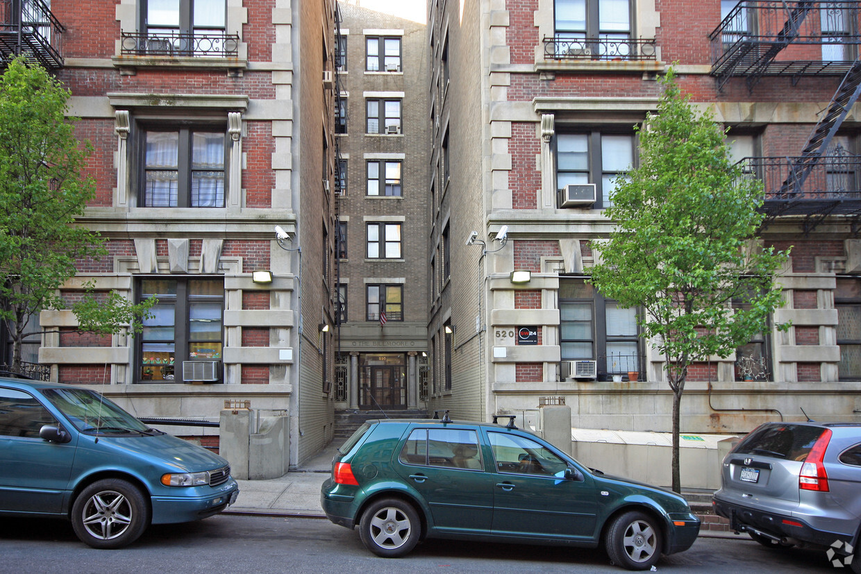 Building Photo - 520 W 139th St