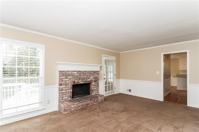 Foto del edificio - 2723 Chestnut Ridge Way