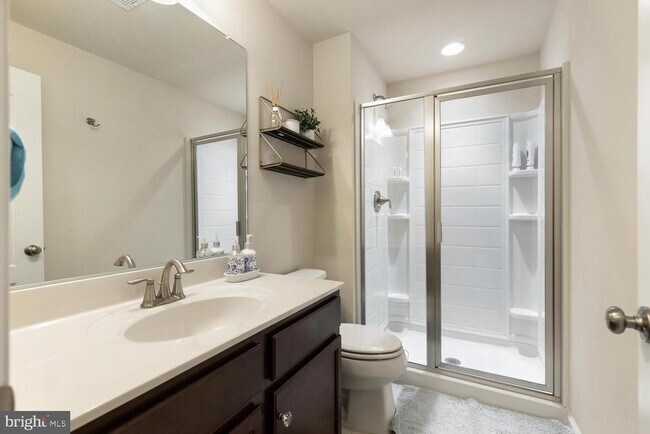 Foto del edificio - 990 Coriander Ln