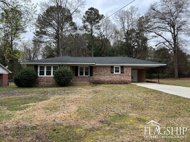 Building Photo - 2026 Azalea Dr