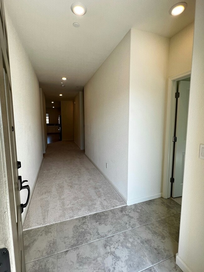 Foto del edificio - 8081 Bossa Nova Way